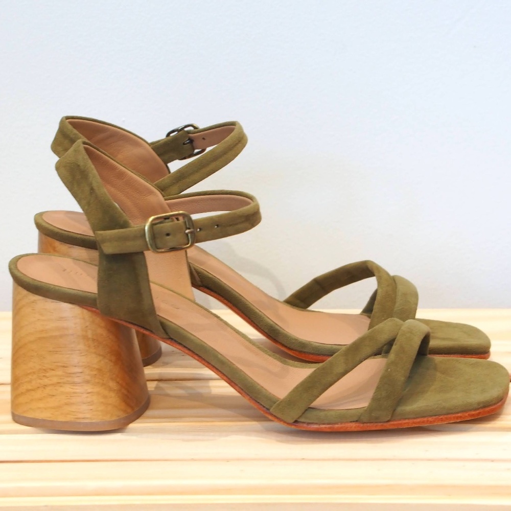 Huma Blanco Green Suede Block Heel Sandals 
Nadia, Olive